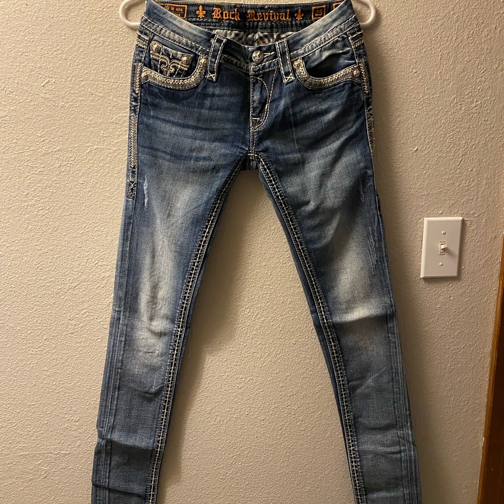 Rock Revival great quality, skinny fit medium wash denim